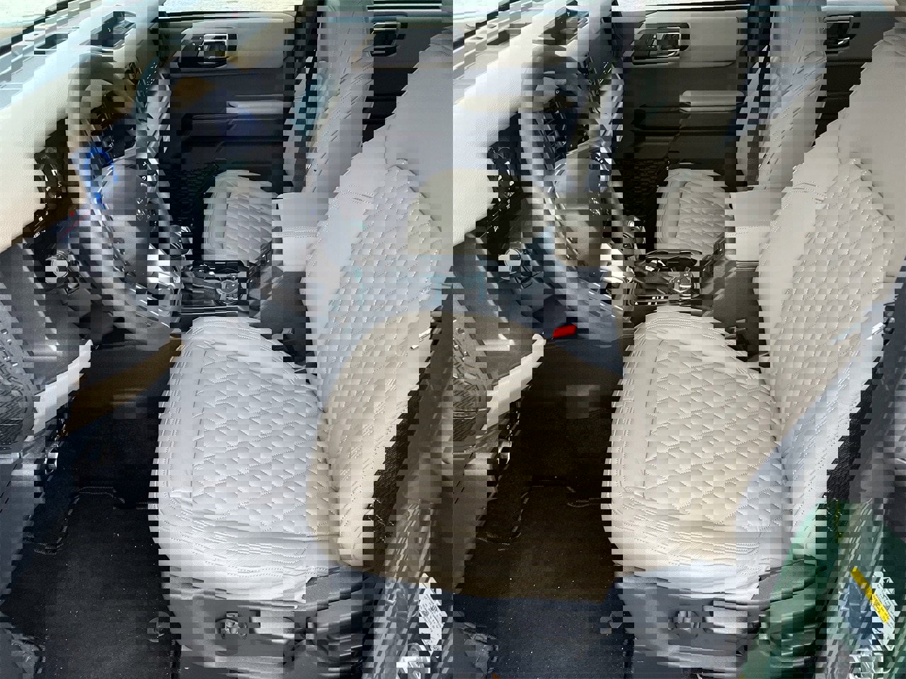 New 2025 Ford Bronco 4-Door image 16