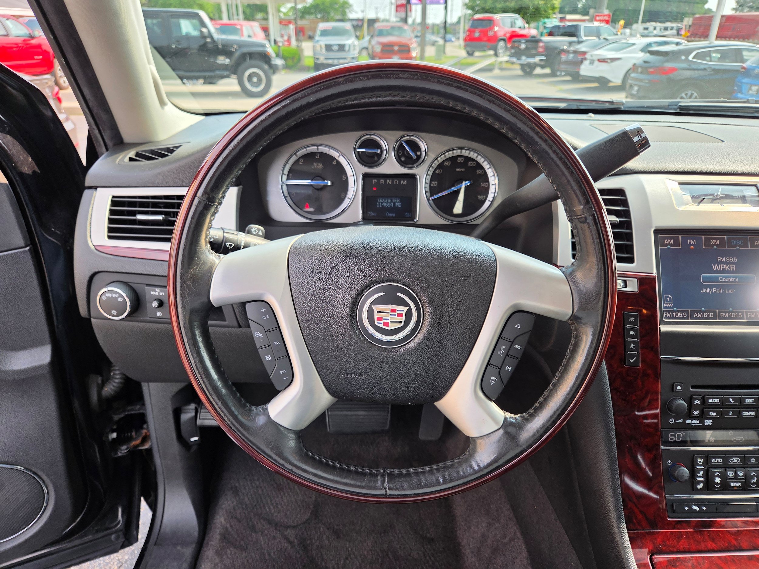 Used 2013 Cadillac Escalade ESV Luxury RWD image 6