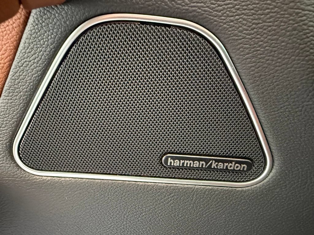 Certified 2022 Maserati Levante GT AWD/4WD image 19