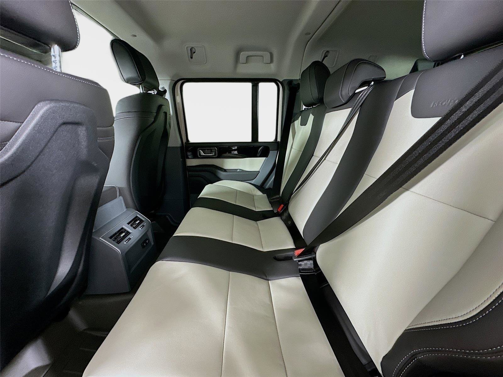 New 2025 INEOS Grenadier Fieldmaster Edition image 36