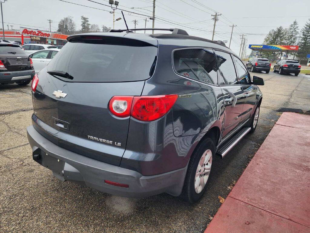 Used 2011 Chevrolet Traverse LS AWD/4WD image 6