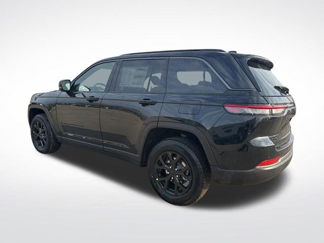 New 2026 Jeep Grand Cherokee Altitude AWD/4WD image 3