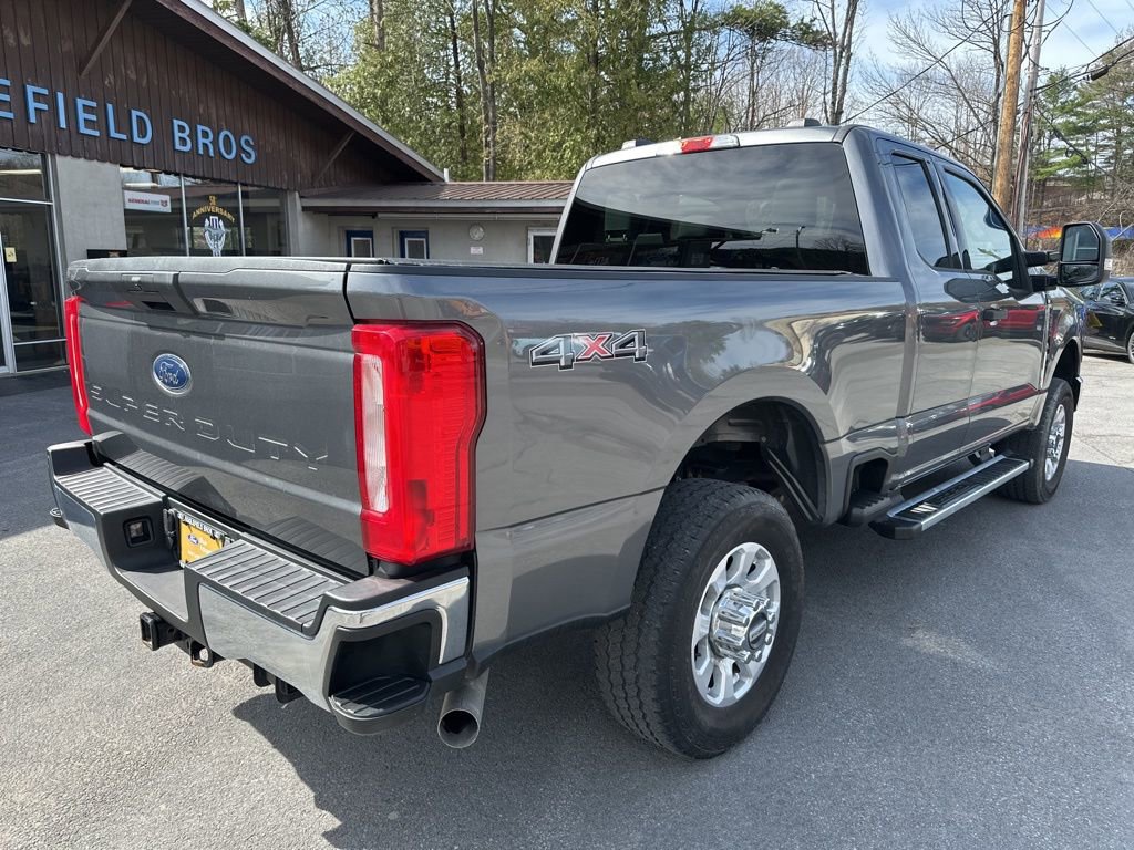 Used 2023 Ford F250 XLT w/ Snow Plow/Camper Package image 5