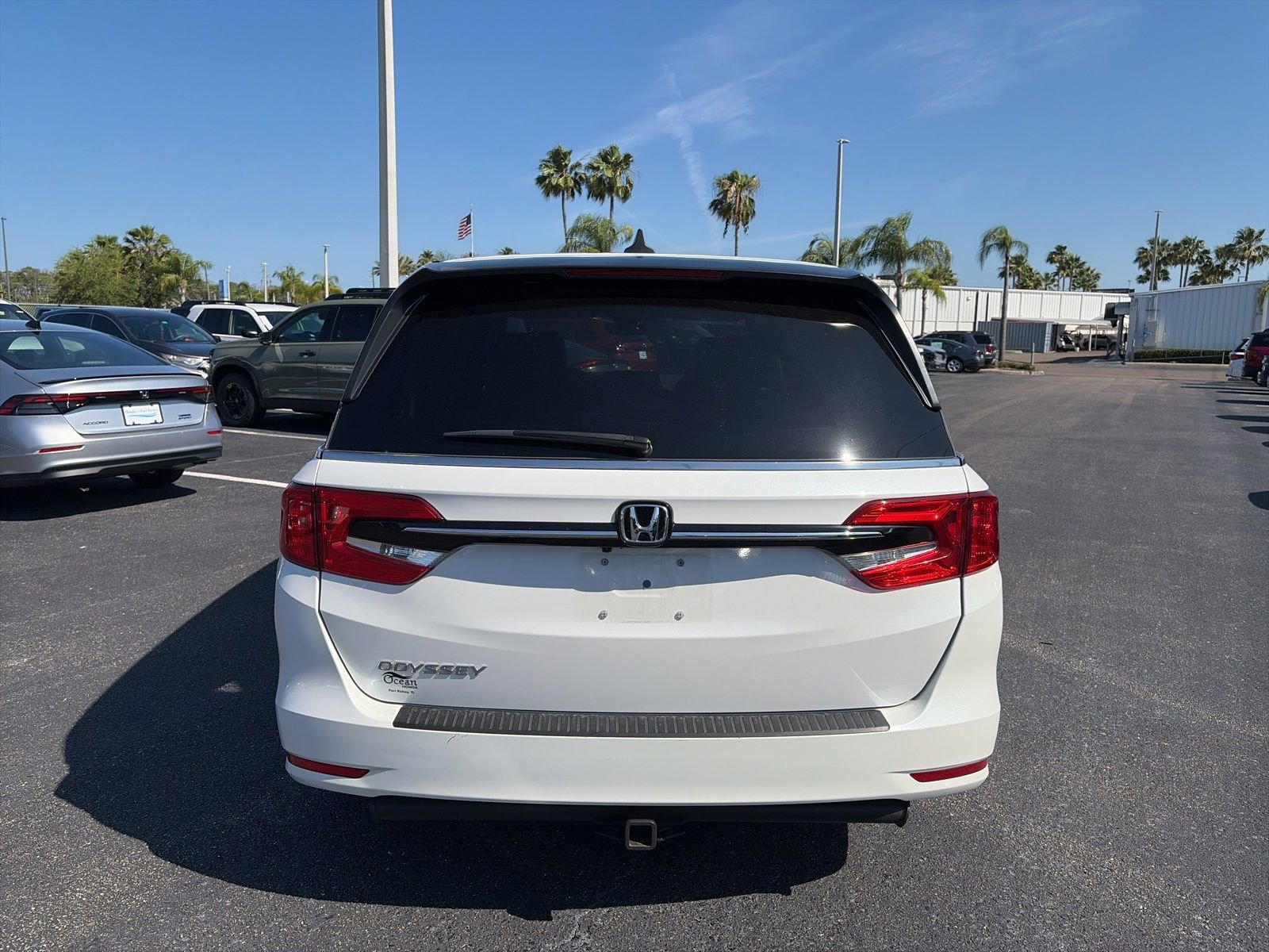 Used 2023 Honda Odyssey EX-L image 6