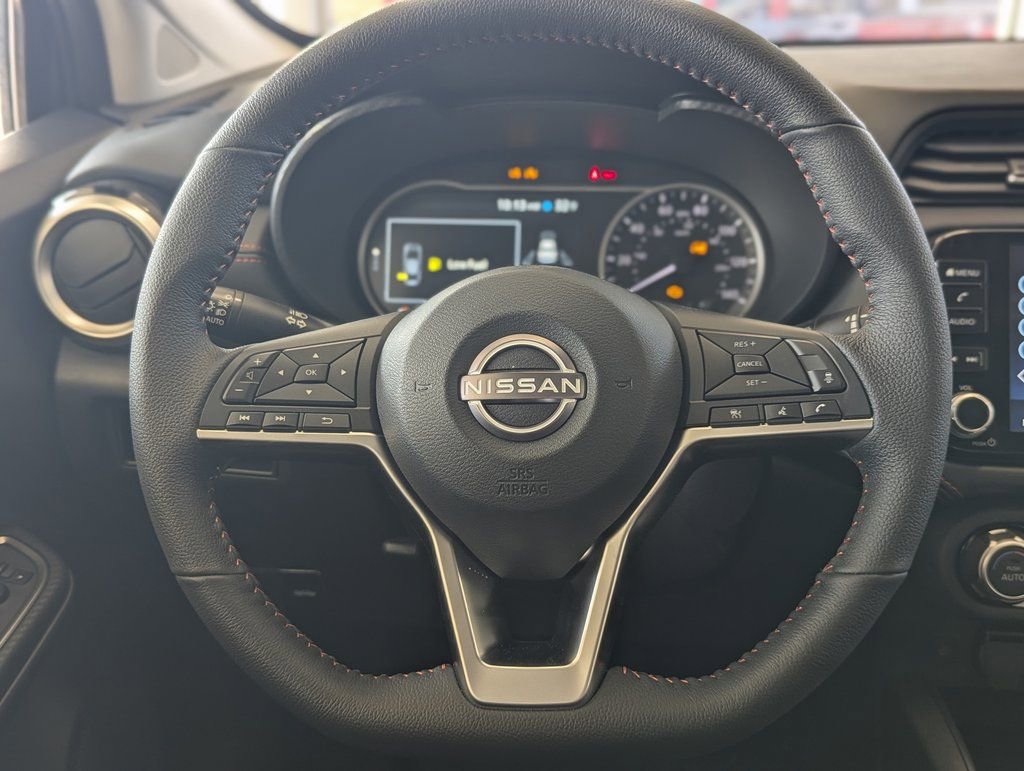New 2025 Nissan Versa SR w/ Trunk Package image 20
