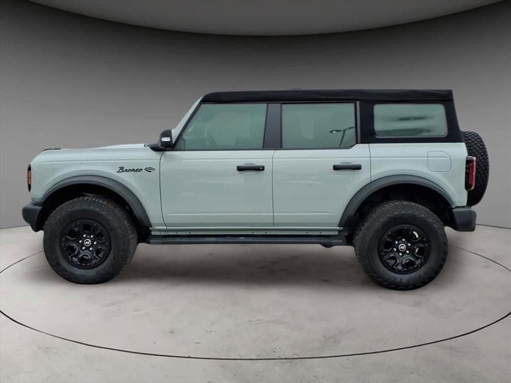 Used 2022 Ford Bronco Wildtrak image 2