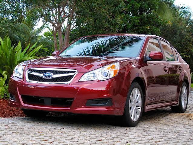 Used 2010 Subaru Legacy 2.5i Limited AWD/4WD image 15