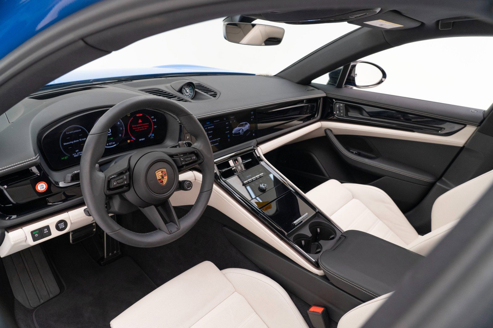 Used 2025 Porsche Panamera 4S image 4