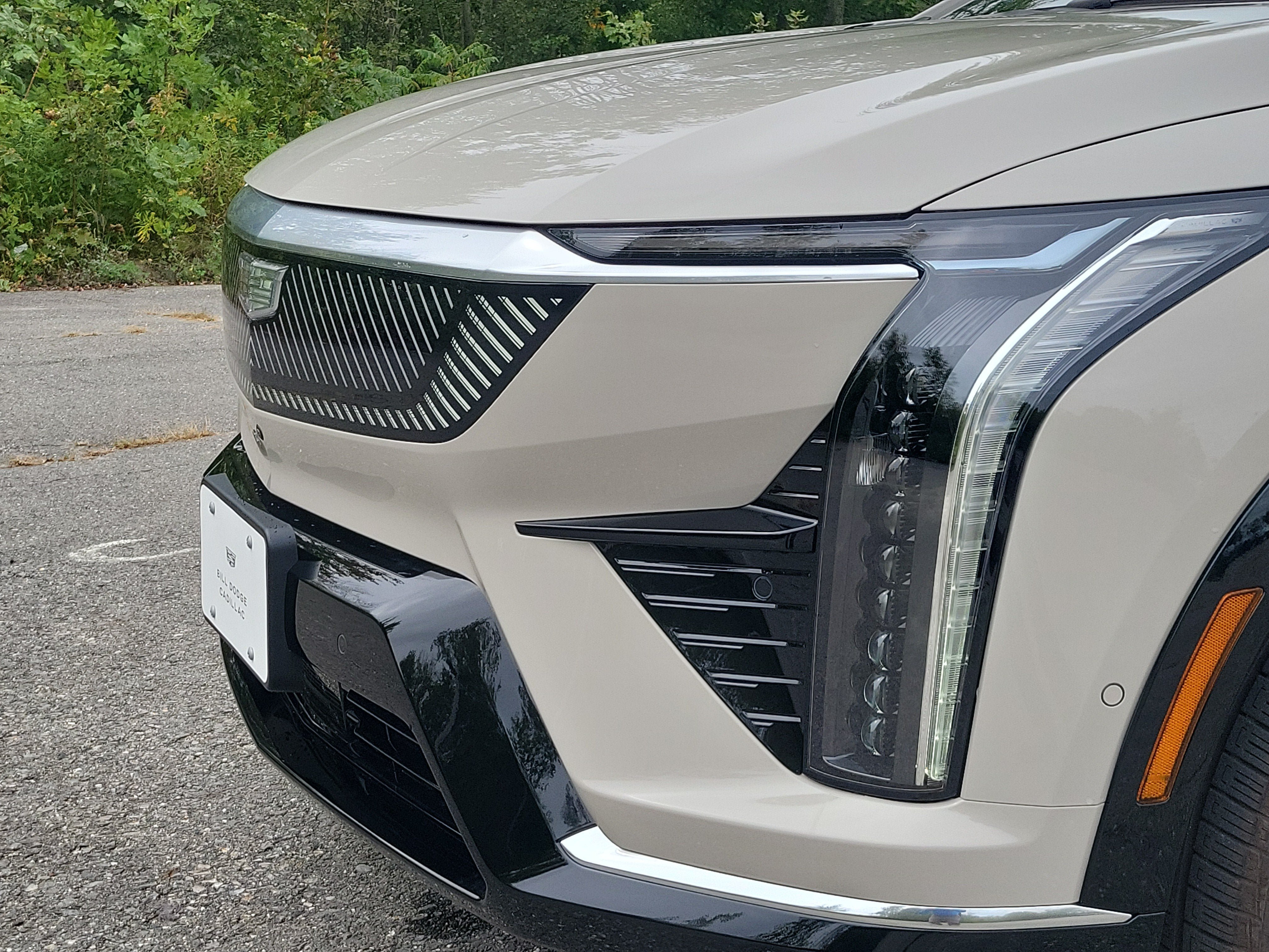 New 2027 Cadillac Optiq Premium Luxury w/ LPO, Floor Liner Package AWD/4WD image 14