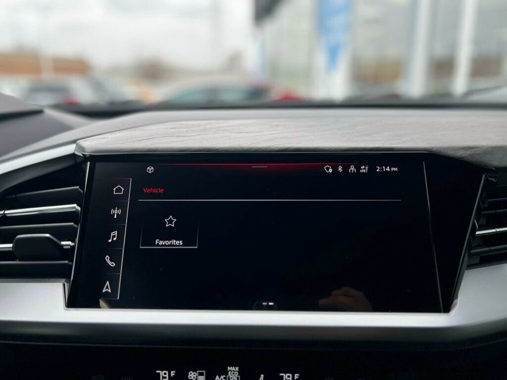 Used 2024 Audi Q4 e-tron Premium Plus w/ Premium Plus image 24