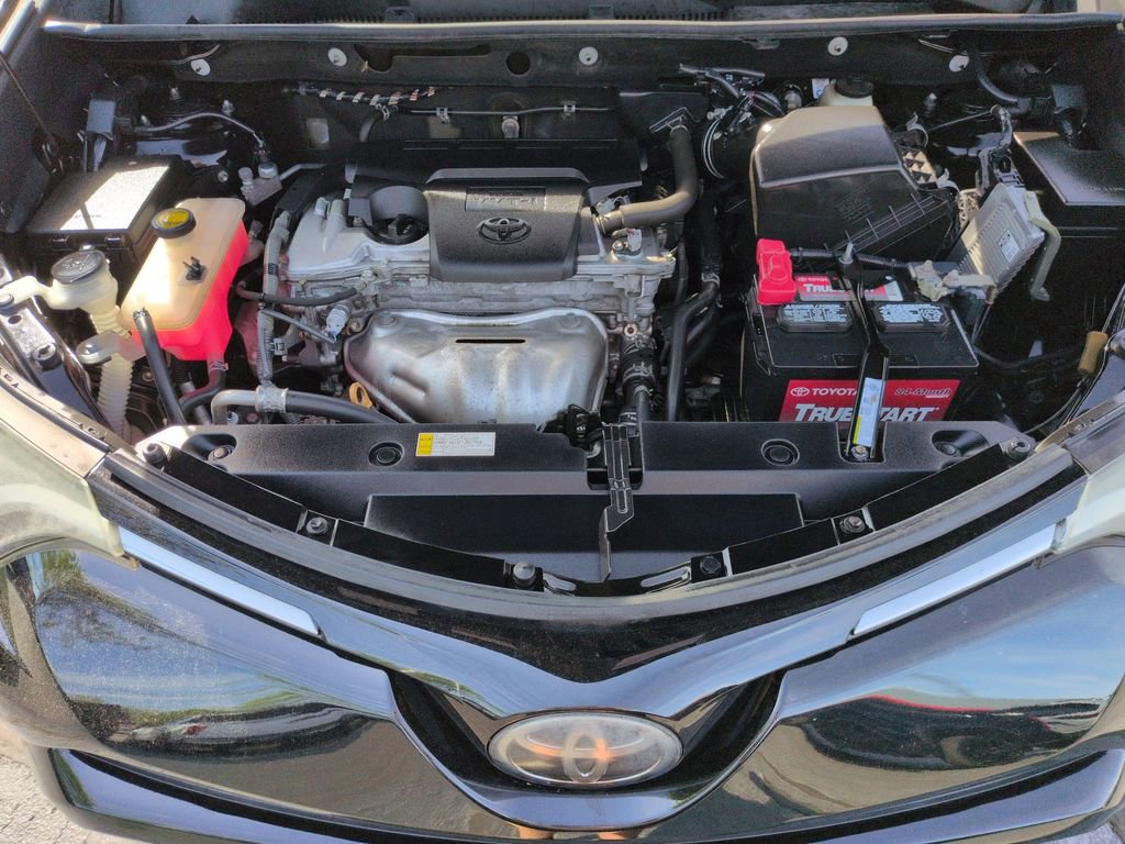 Used 2018 Toyota RAV4 LE w/ All Weather Liner Package image 22