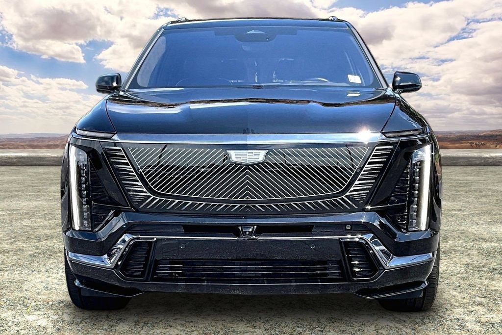 Certified 2026 Cadillac Vistiq Platinum w/ LPO, Floor Liner Package AWD/4WD image 2