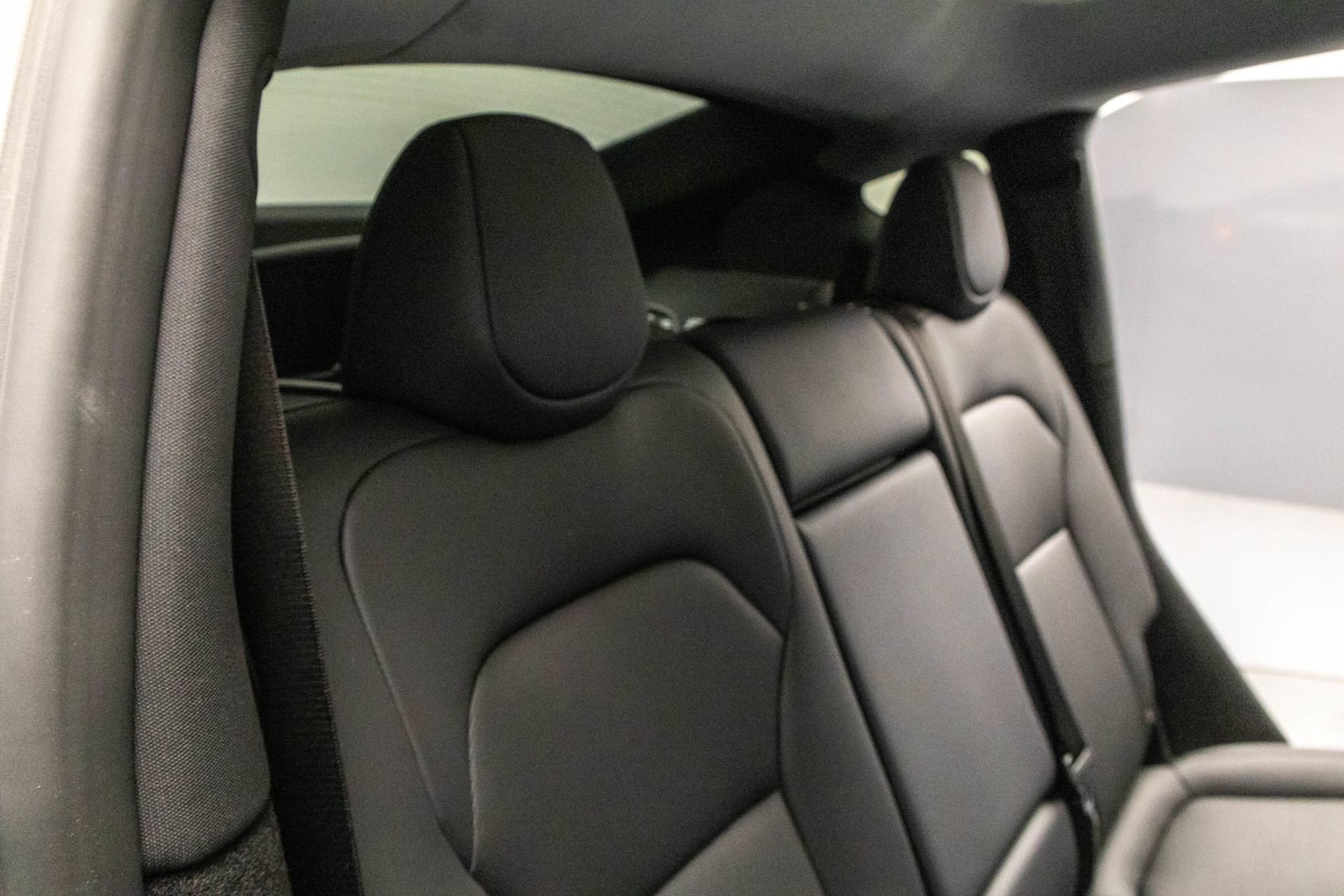 Used 2026 Tesla Model Y AWD image 33