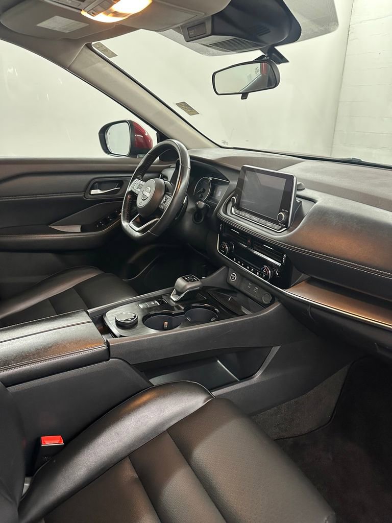Used 2023 Nissan Rogue SV w/ SV Premium Package image 37