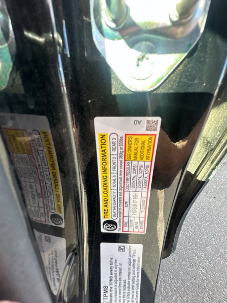 Used 2023 Honda HR-V EX-L image 12