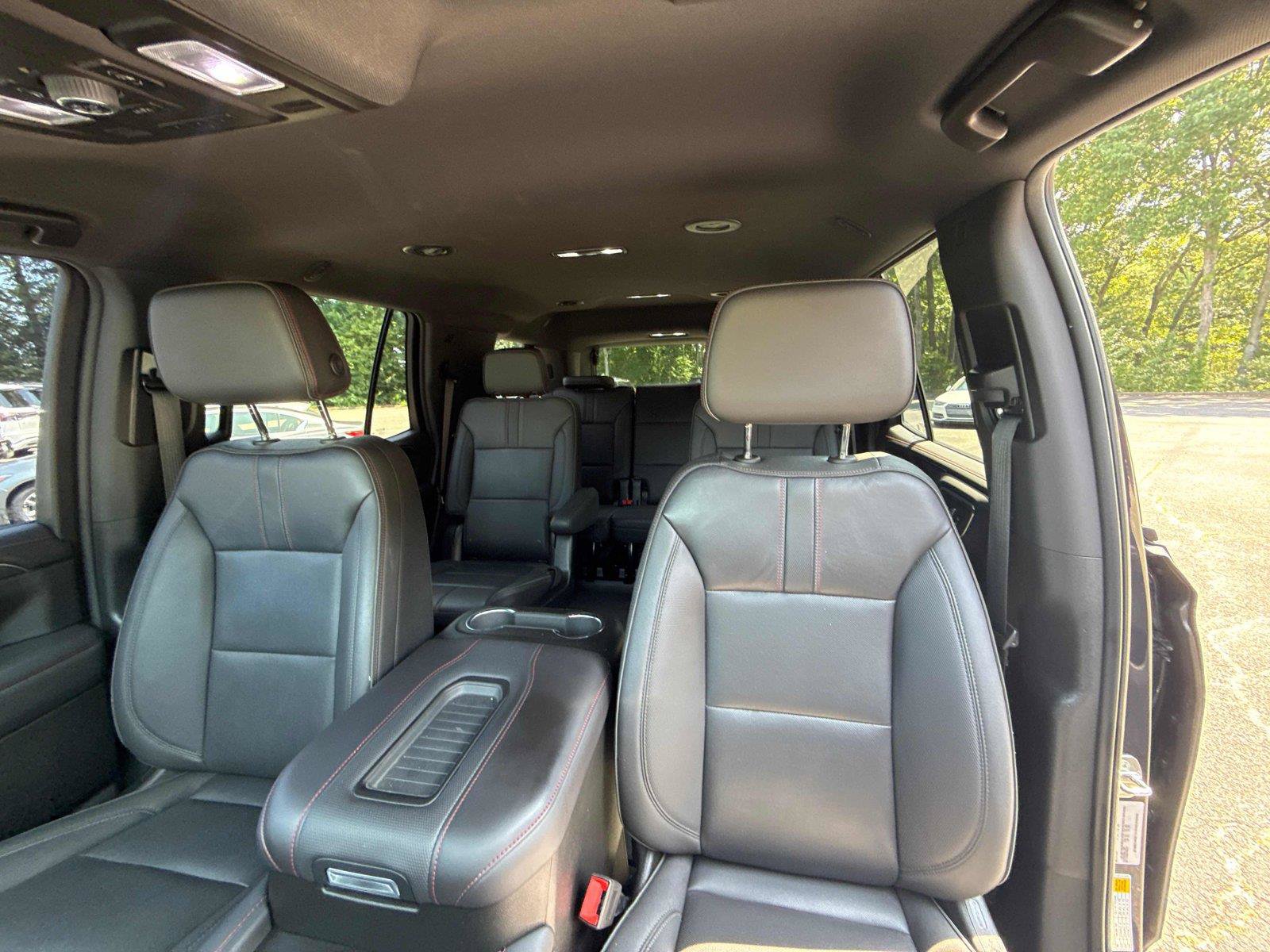Used 2022 Chevrolet Tahoe RST w/ Luxury Package AWD/4WD image 25