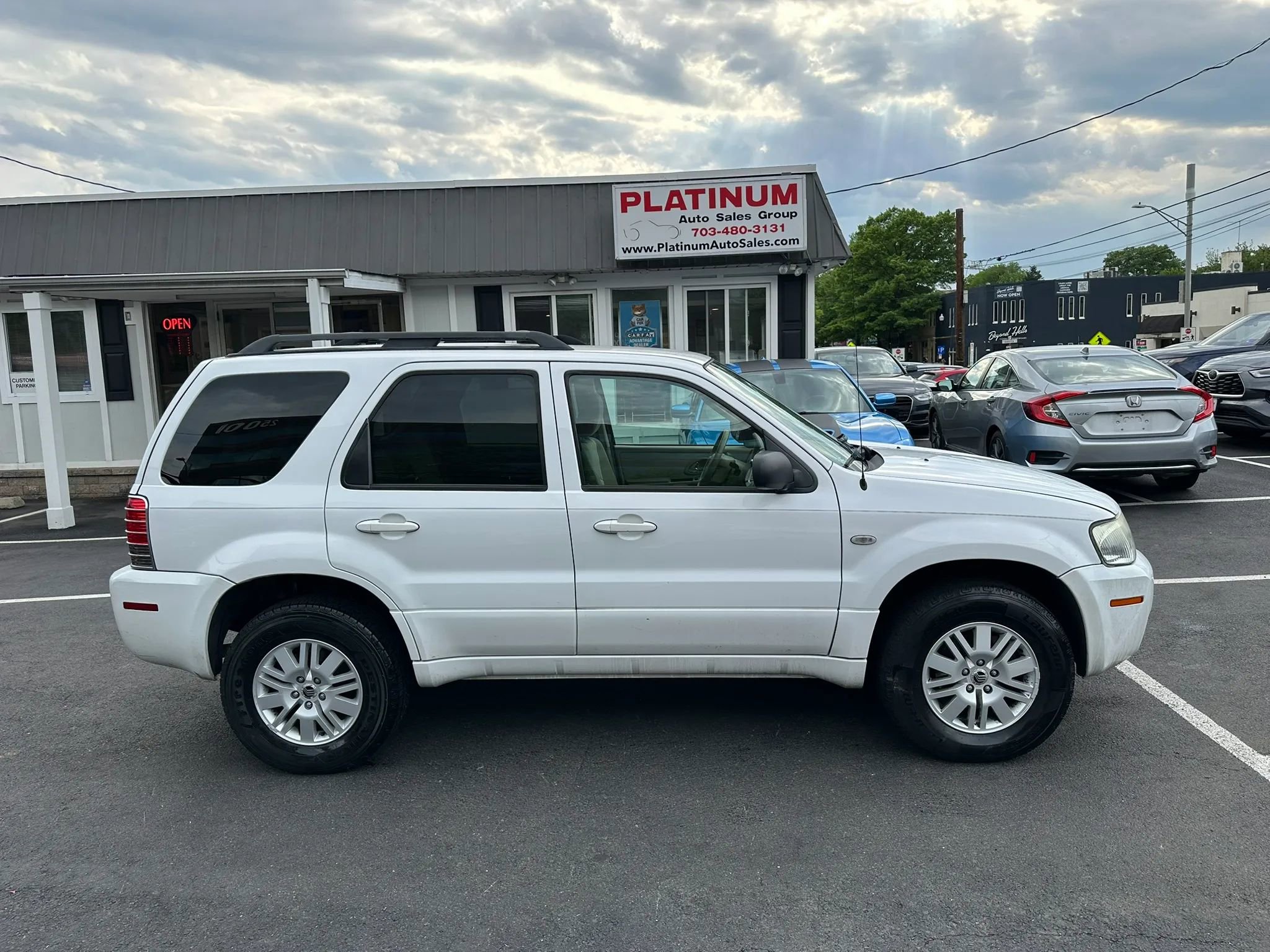 Used 2005 Mercury Mariner 4WD V6 image 5