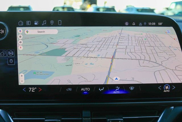 New 2026 Chevrolet Equinox EV LT image 17