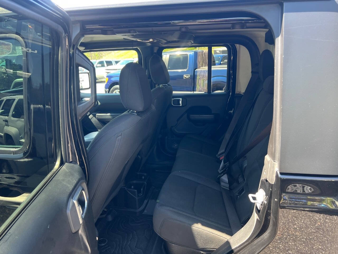 Used 2020 Jeep Gladiator Sport w/ Quick Order Package 24S AWD/4WD image 14