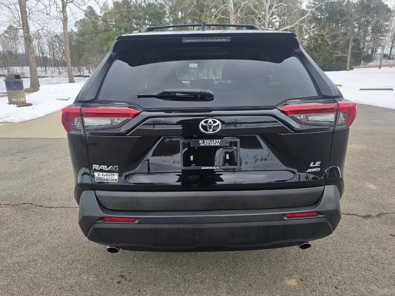 Used 2020 Toyota RAV4 LE w/ All Weather Liner Package image 7