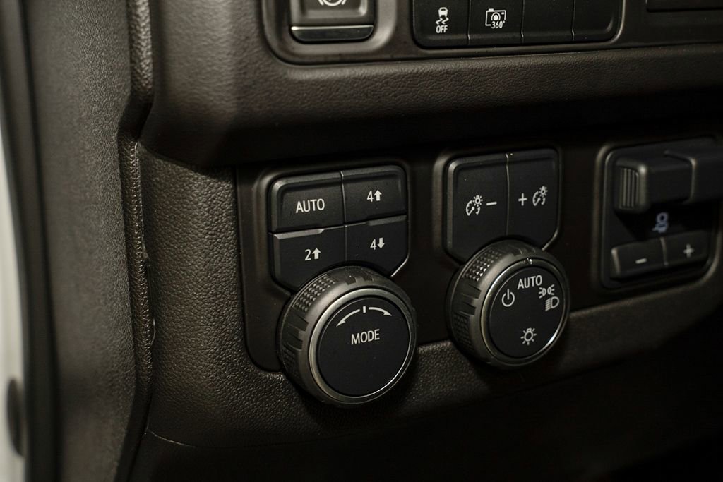 Used 2023 Chevrolet Tahoe RST w/ Luxury Package image 15