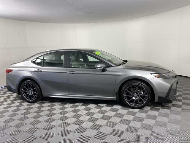Used 2025 Toyota Camry SE w/ Convenience Package AWD/4WD image 10