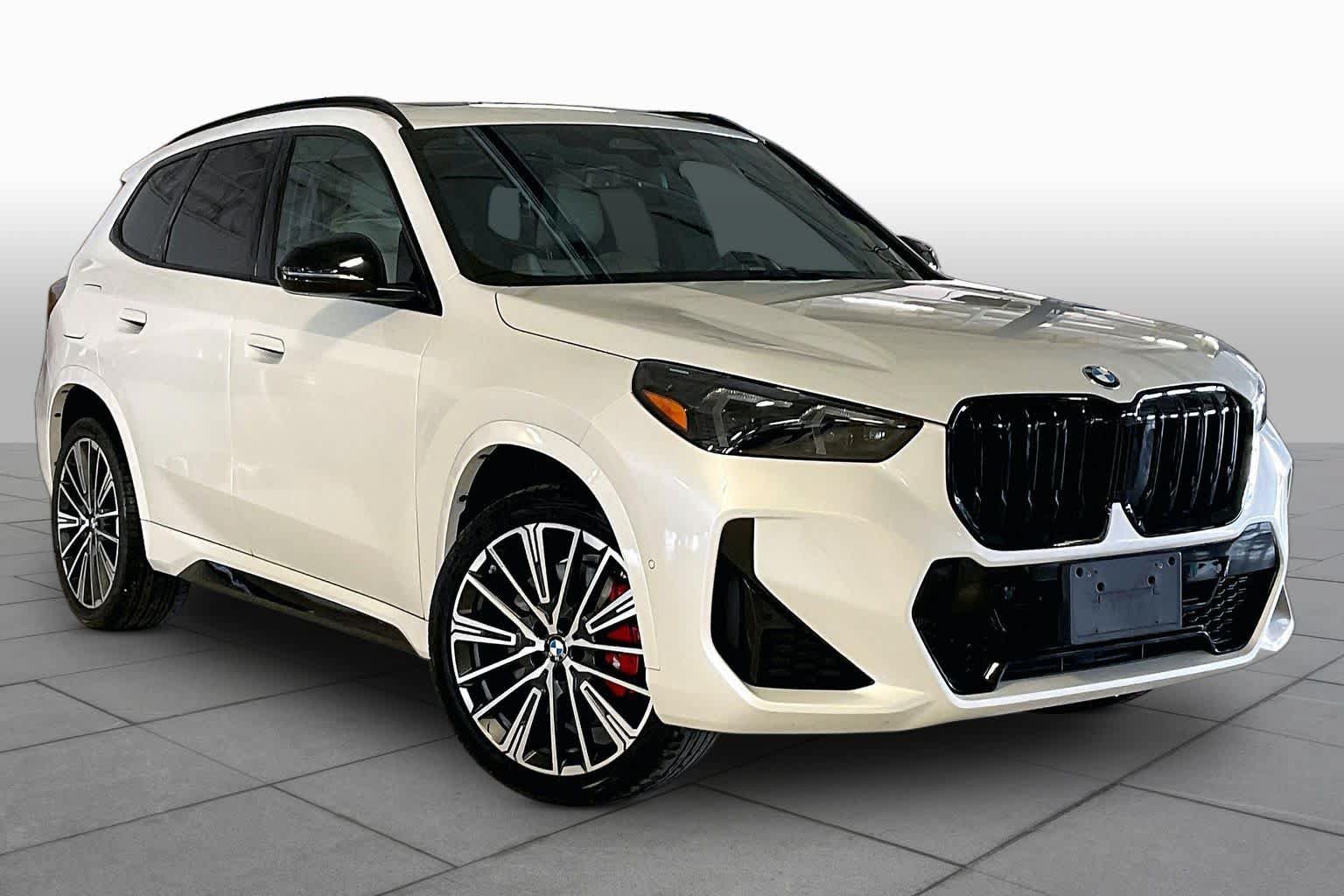 Used 2025 BMW X1 xDrive28i w/ M Sport Package AWD/4WD image 2