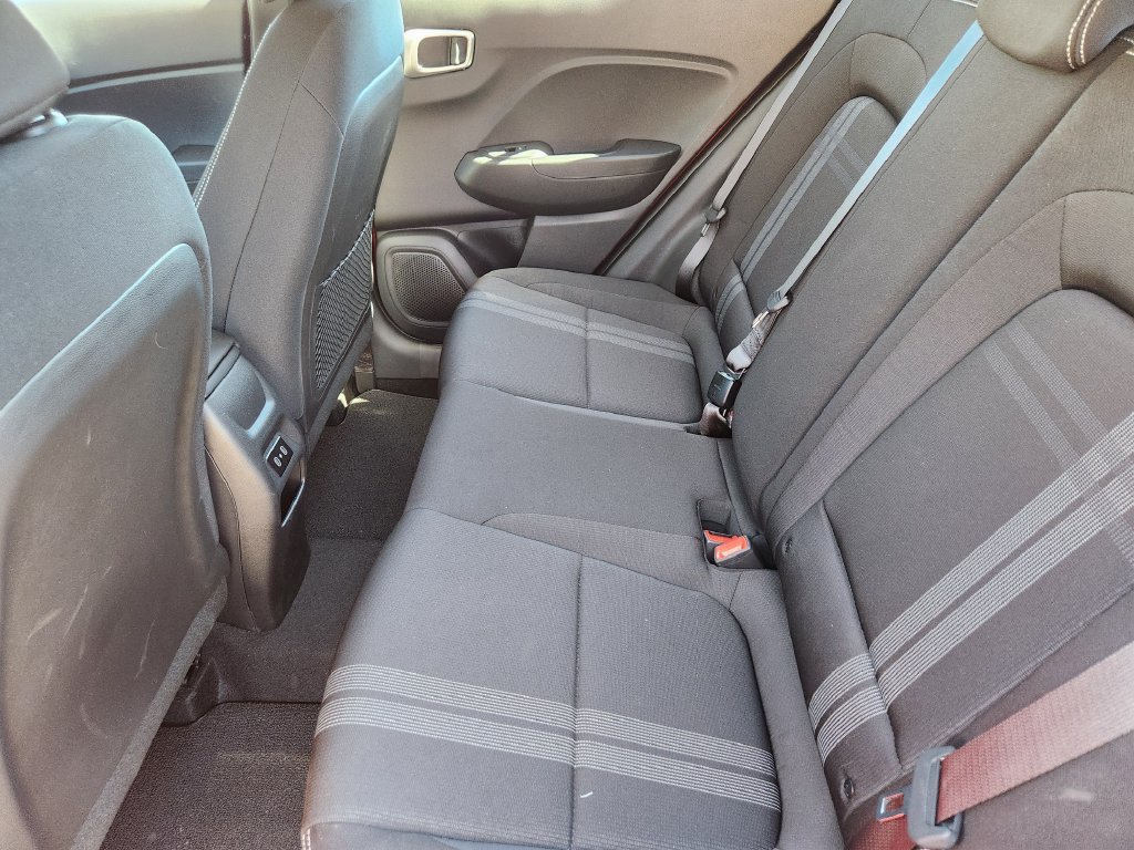 Used 2026 Hyundai Venue SEL FWD image 29