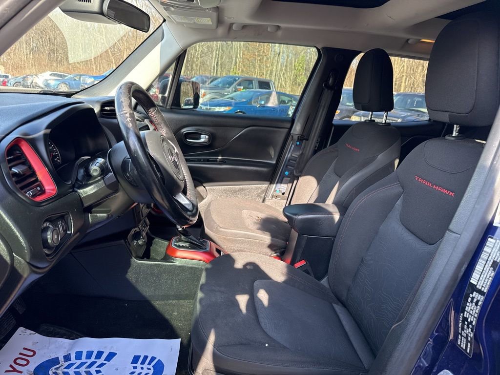 Used 2019 Jeep Renegade Trailhawk w/ Cold Weather Group II image 14