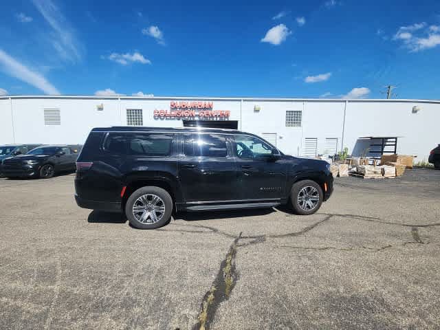 Certified 2024 Jeep Wagoneer L Series II w/ Flexible Seating Group AWD/4WD image 12