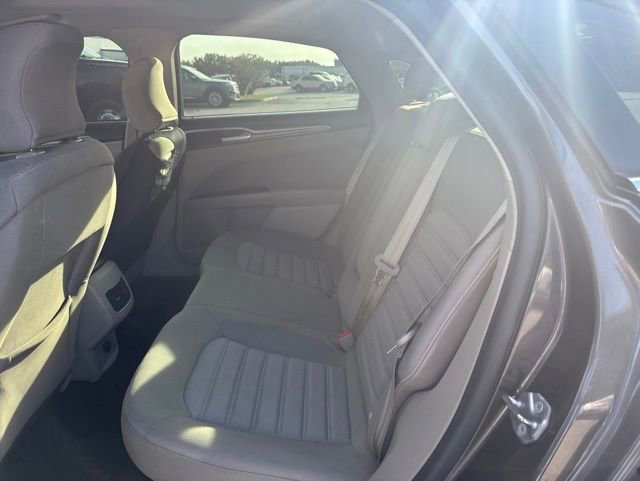 Used 2019 Ford Fusion SE AWD/4WD image 10