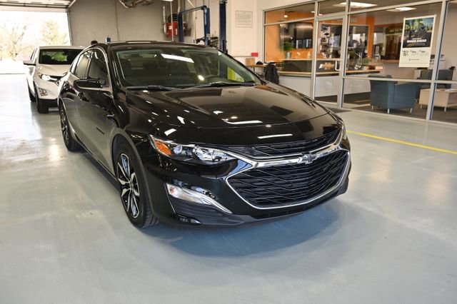 Used 2024 Chevrolet Malibu RS FWD image 3