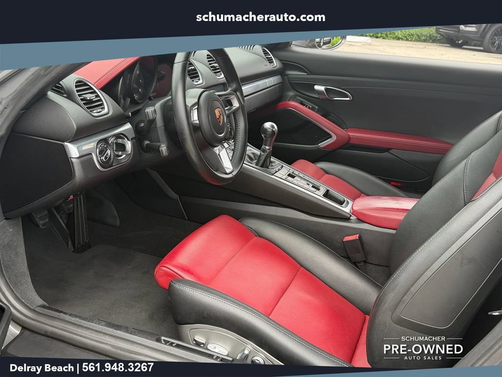 Used 2017 Porsche 718 Boxster RWD image 11