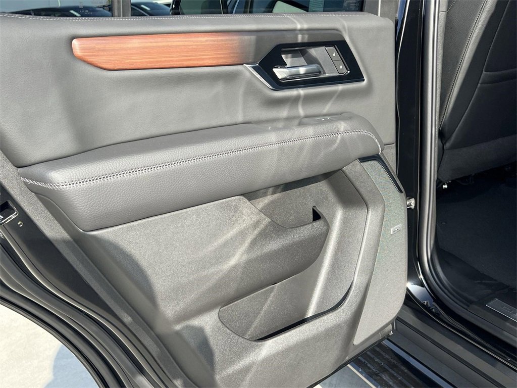 New 2026 GMC Yukon Denali w/ Sun & Power Step Package image 26