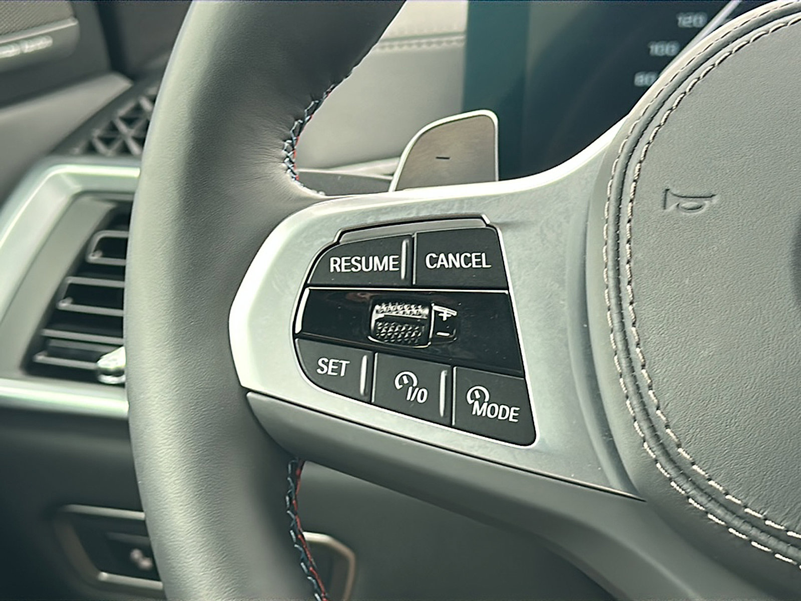 Certified 2024 BMW X7 M60i w/ Executive Package image 29