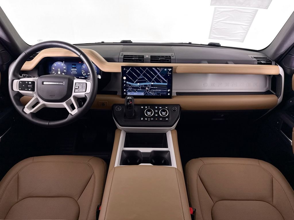 Used 2025 Land Rover Defender 110 S image 9