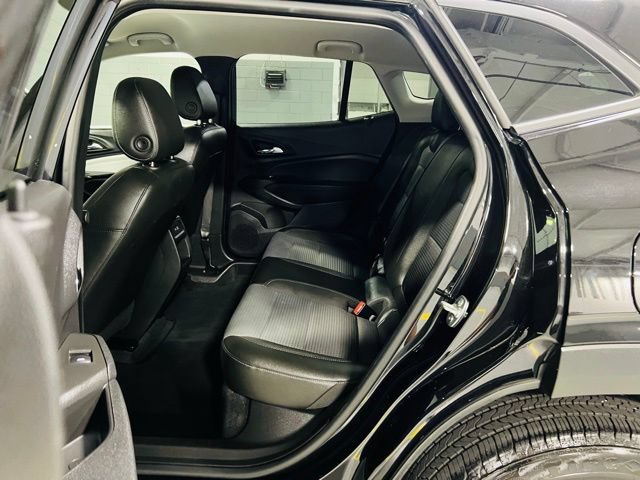 Used 2025 Chevrolet Trax LT FWD image 22