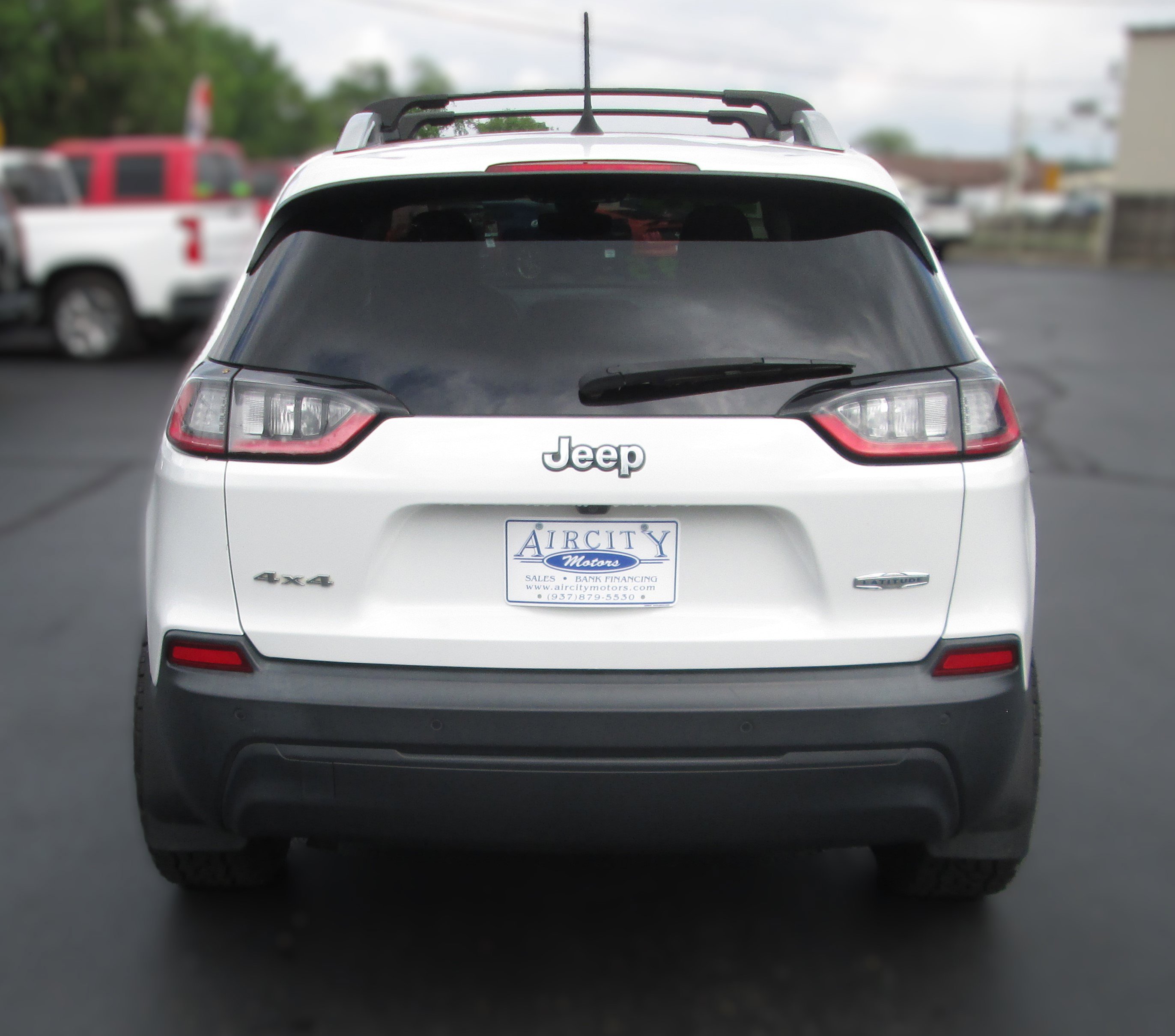 Used 2019 Jeep Cherokee Latitude Plus w/ Comfort/Convenience Group AWD/4WD image 8