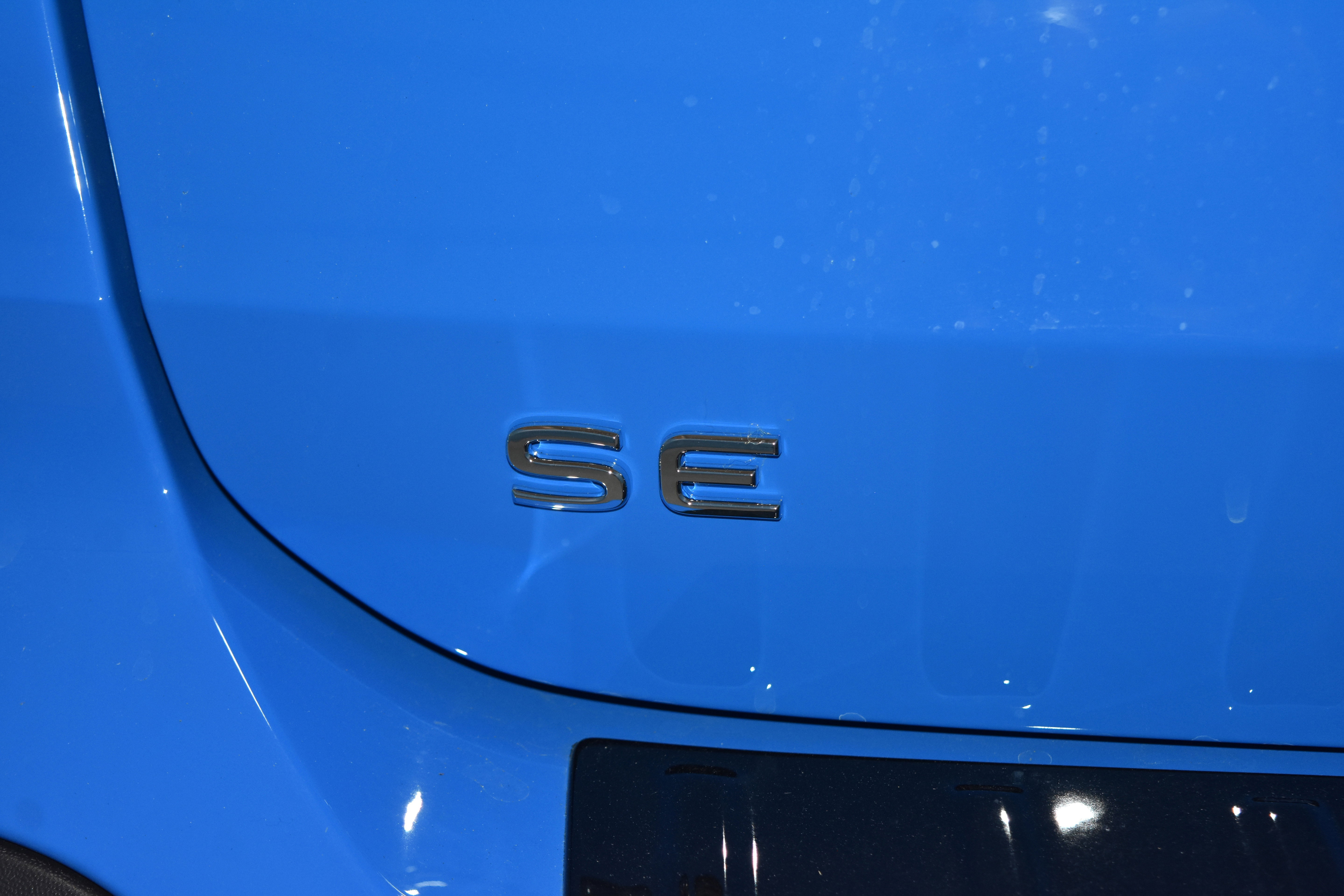 New 2025 Volkswagen Taos SE image 22