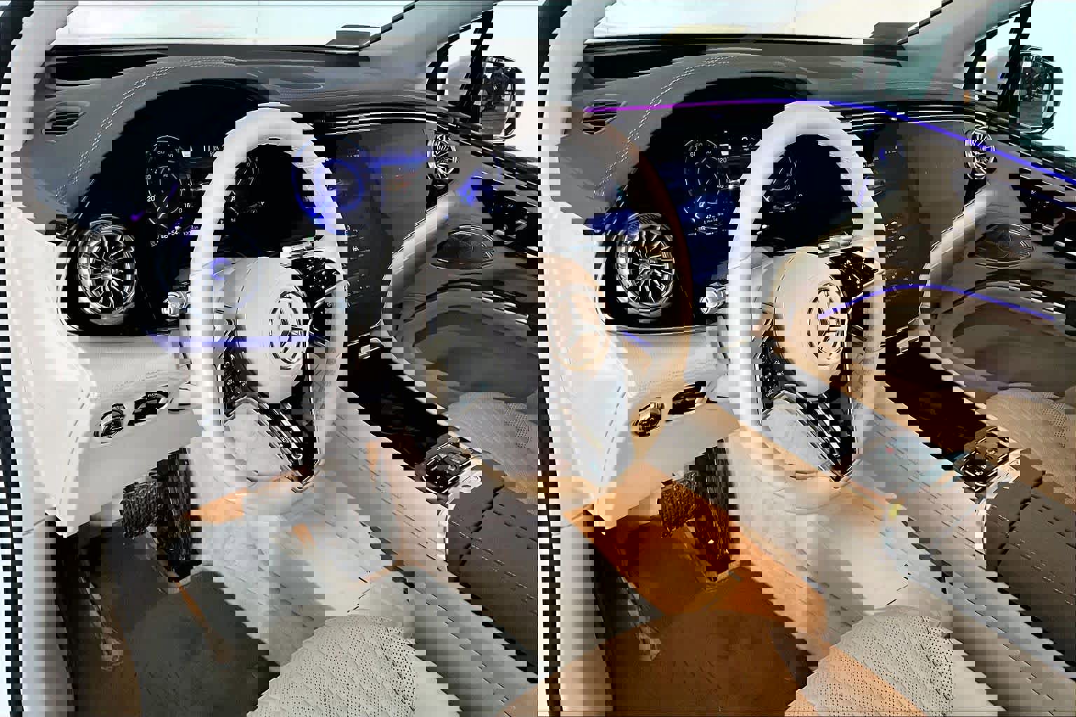 Used 2023 Mercedes-Benz EQS 580 4MATIC SUV image 17