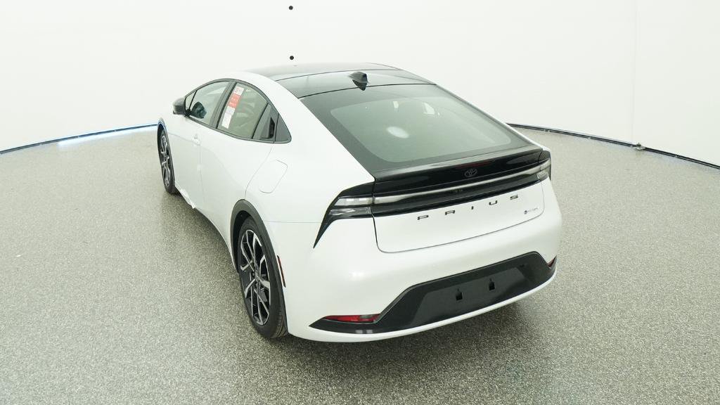 New 2026 Toyota Prius Plug-In Hybrid FWD image 2