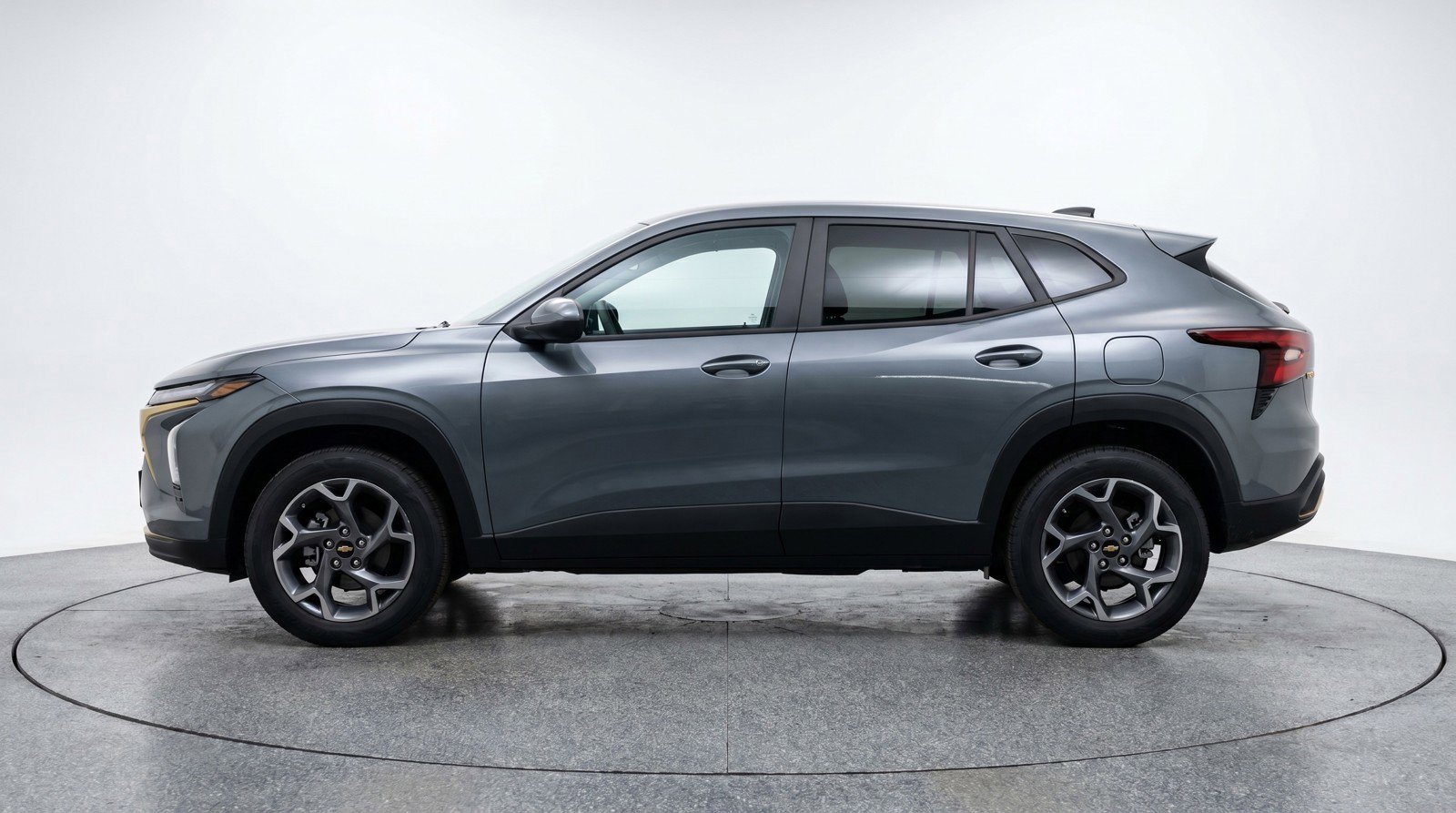 Used 2025 Chevrolet Trax LT w/ LT Convenience Package FWD image 5