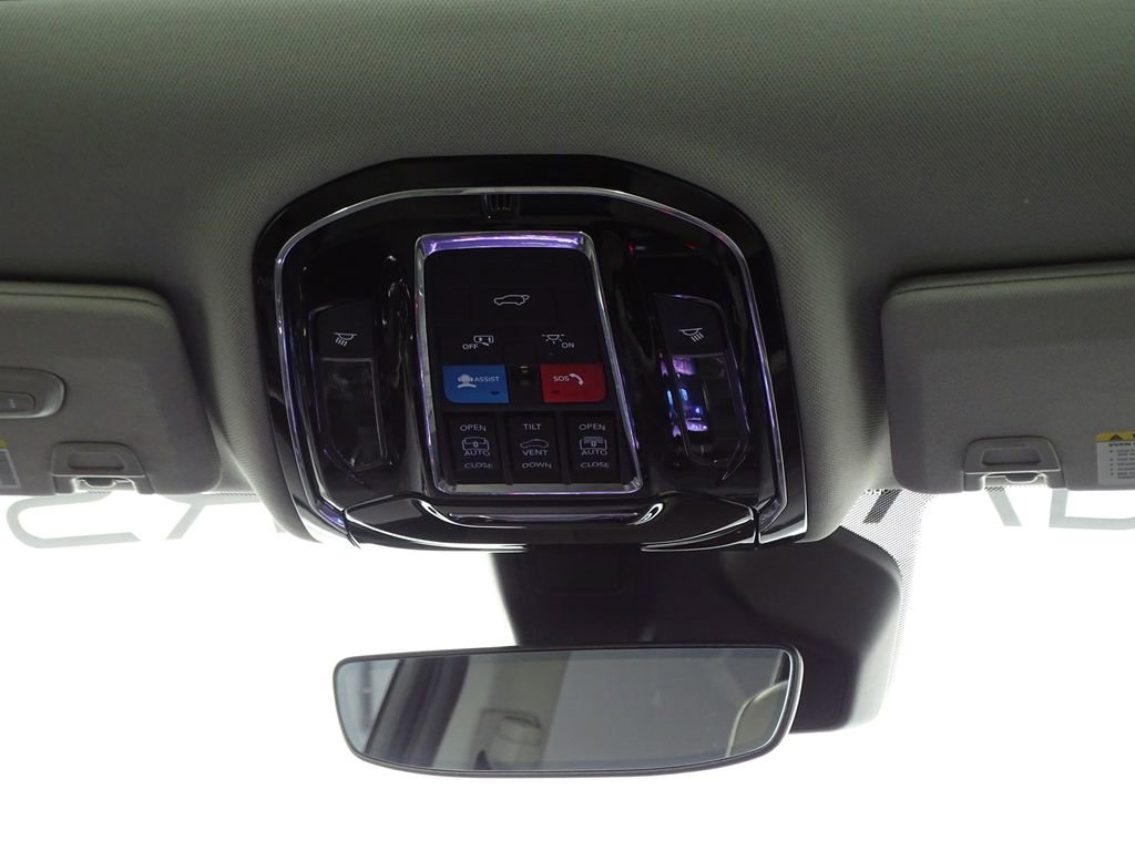 Used 2022 Jeep Grand Cherokee Overland image 32