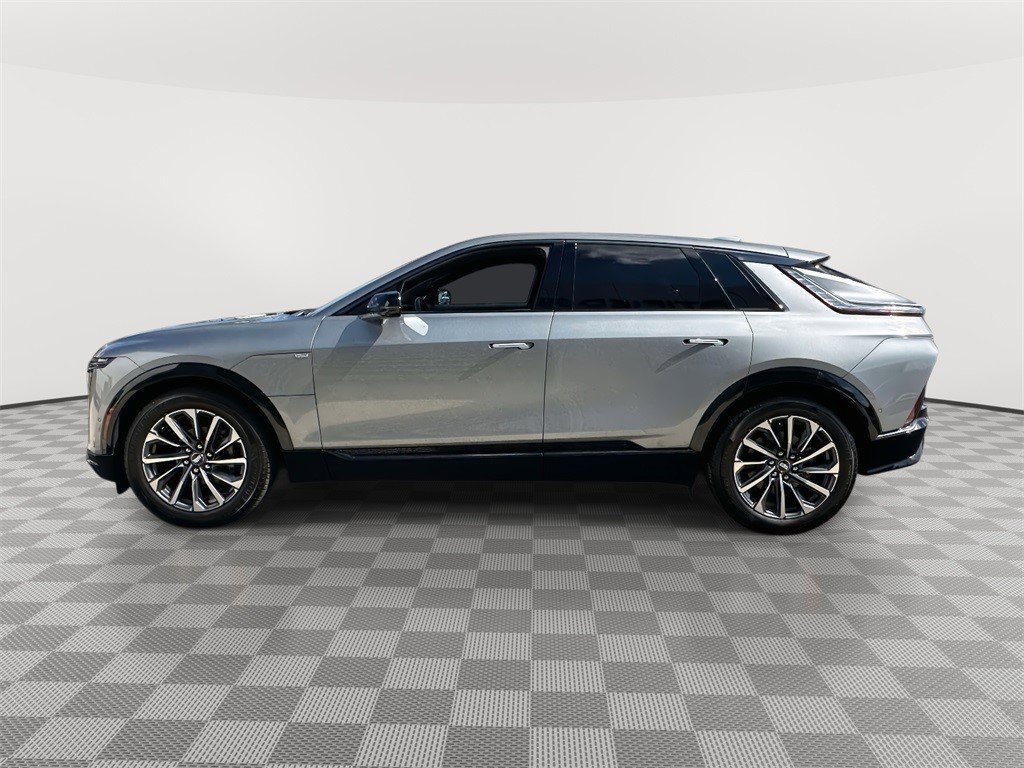 Certified 2024 Cadillac Lyriq Sport image 7