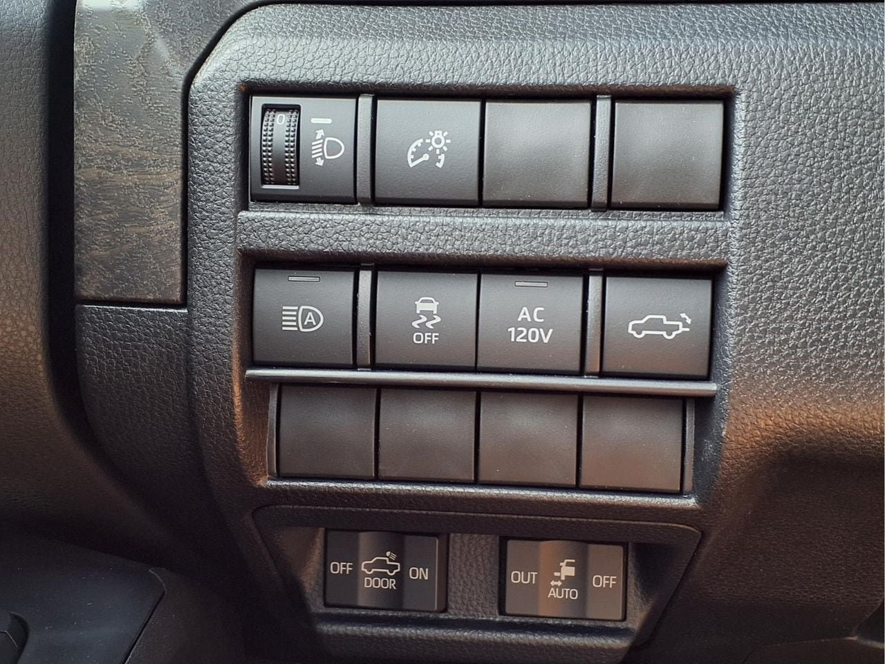 New 2026 Toyota Tacoma Limited AWD/4WD image 21