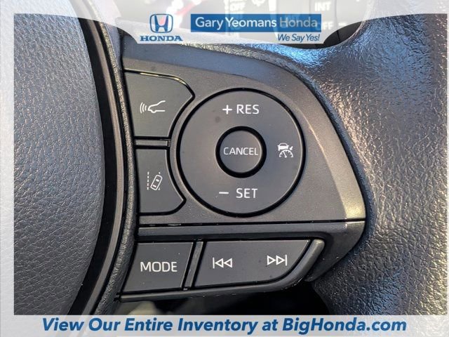 Used 2025 Toyota RAV4 XLE w/ Convenience Package FWD image 29