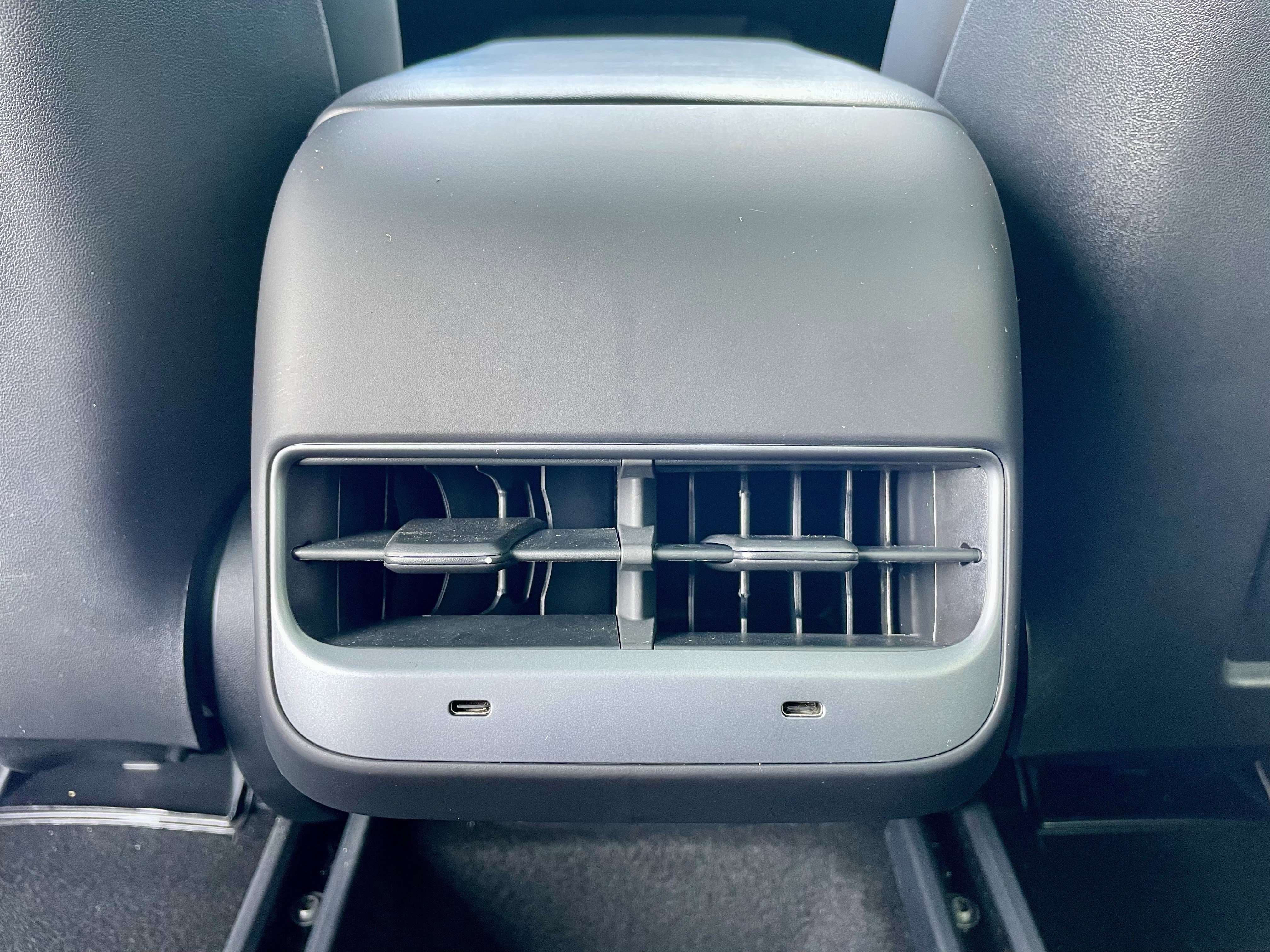 Used 2021 Tesla Model Y Long Range image 26