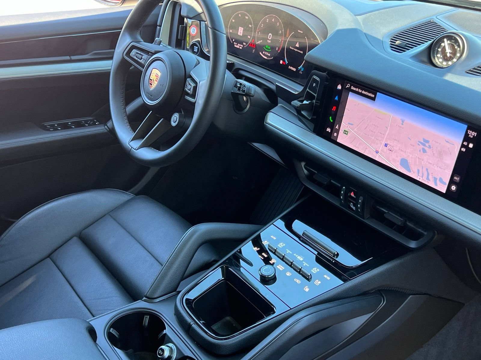 Certified 2025 Porsche Cayenne E-Hybrid AWD/4WD image 13