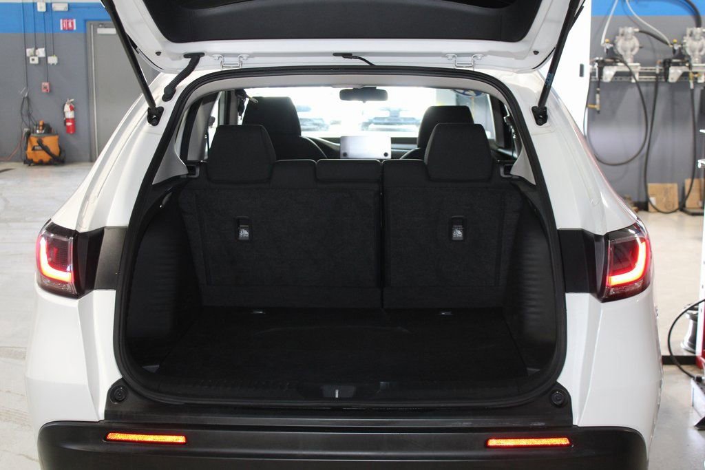 Used 2023 Honda HR-V LX image 39