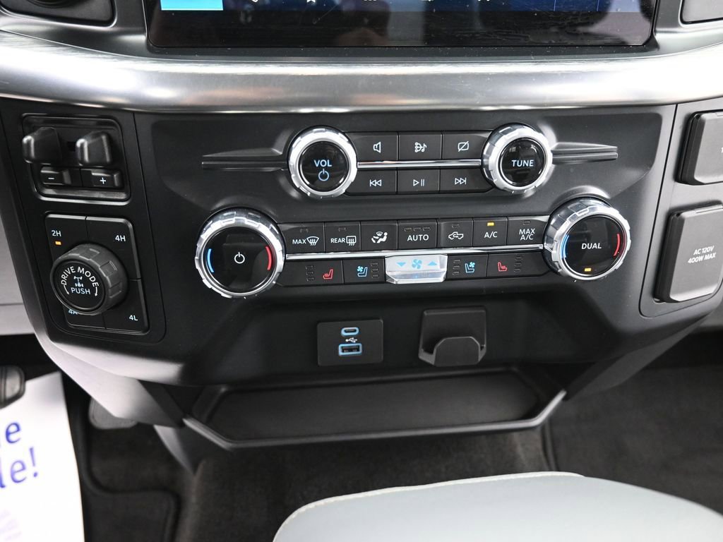 Used 2022 Ford F150 Lariat w/ Equipment Group 501A Mid image 13